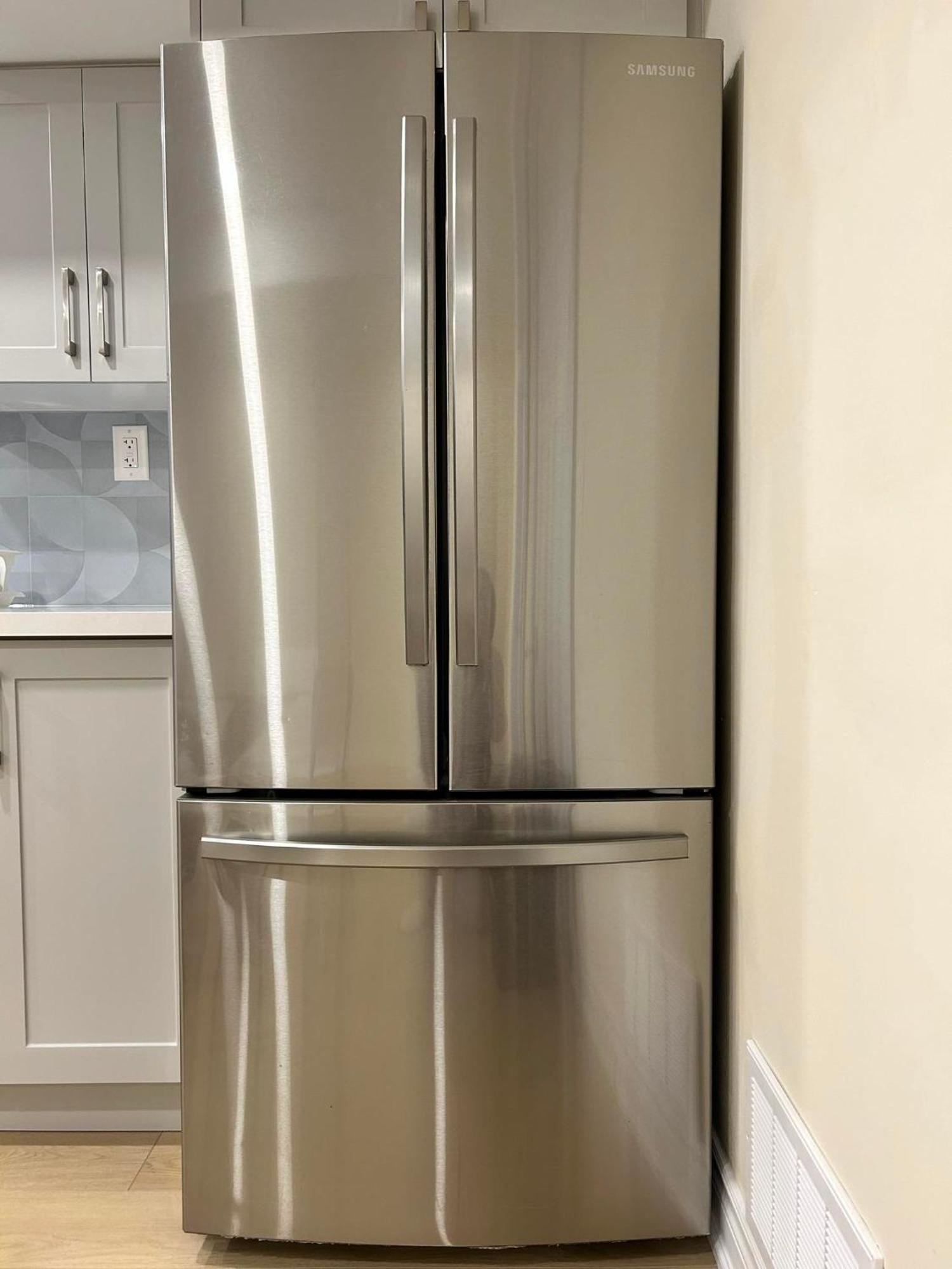 Brand New Lower Home With Exclusive Bathroom トロント エクステリア 写真